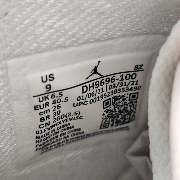 Nike Women’s Air Jordan 6 Retro White Leather Sneakers DH9696-100 Size 9 - Picture 7 of 8